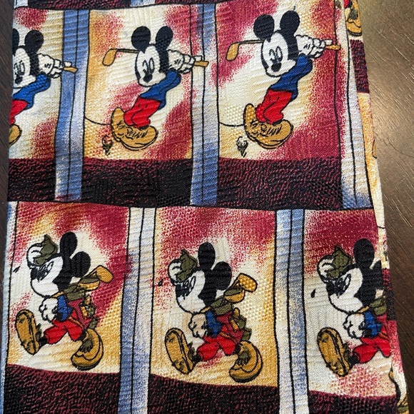 Mickey Unlimited Mickey Mouse Golfing Golf Golfer Necktie Tie - Picture 1 of 3